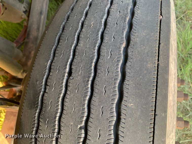 image for item EJ2875 2020 Kenworth  T880 semi truck