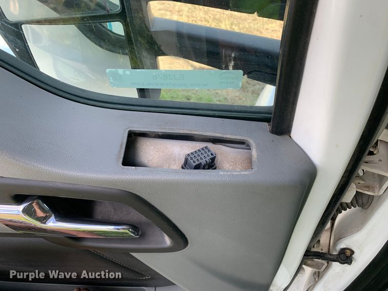 image for item EJ2876 2020 Kenworth  T880 semi truck