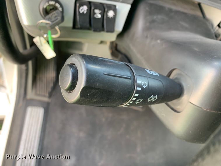 image for item EJ2876 2020 Kenworth  T880 semi truck