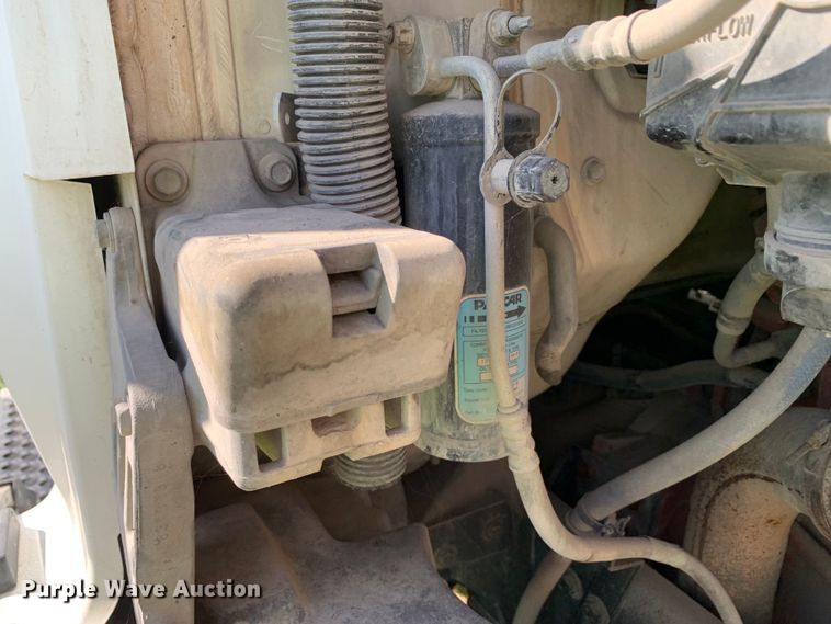 image for item EJ2876 2020 Kenworth  T880 semi truck