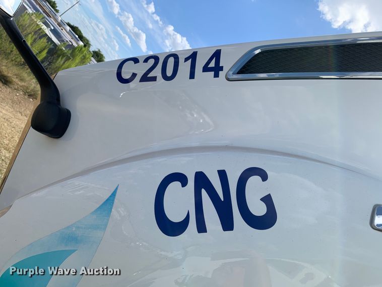 image for item EJ2877 2020 Kenworth  T880 semi truck