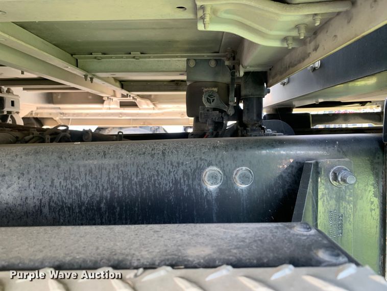 image for item EJ2877 2020 Kenworth  T880 semi truck