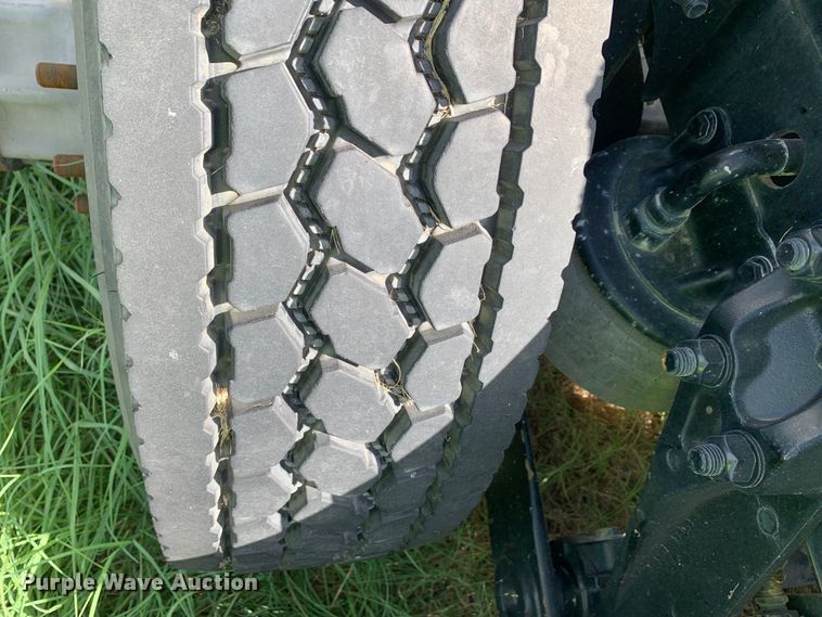 image for item EJ2877 2020 Kenworth  T880 semi truck