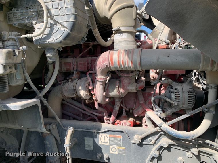 image for item EJ2878 2020 Kenworth  T880 semi truck