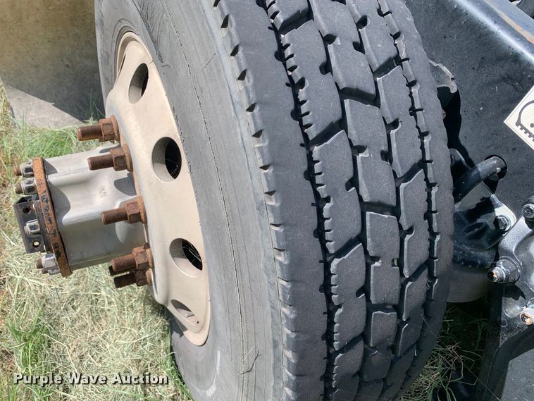 image for item EJ2878 2020 Kenworth  T880 semi truck