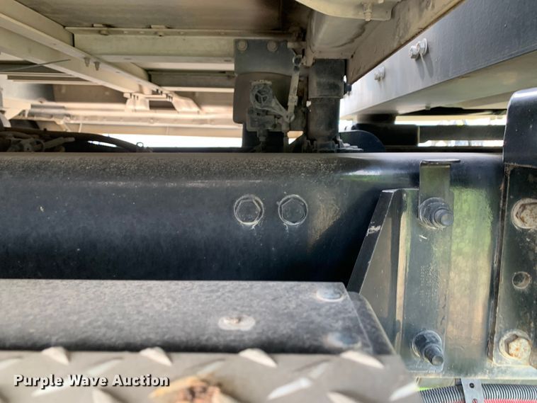 image for item EJ2879 2020 Kenworth  T880 semi truck