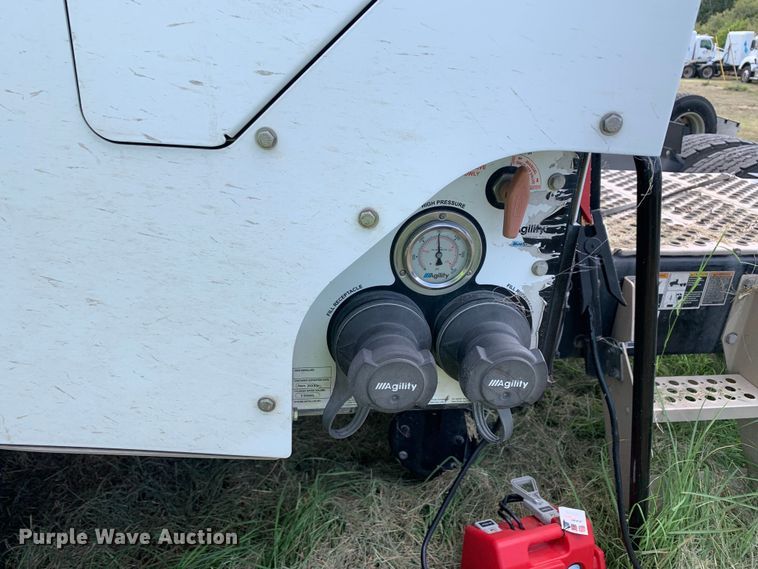 image for item EJ2880 2020 Kenworth  T880 semi truck