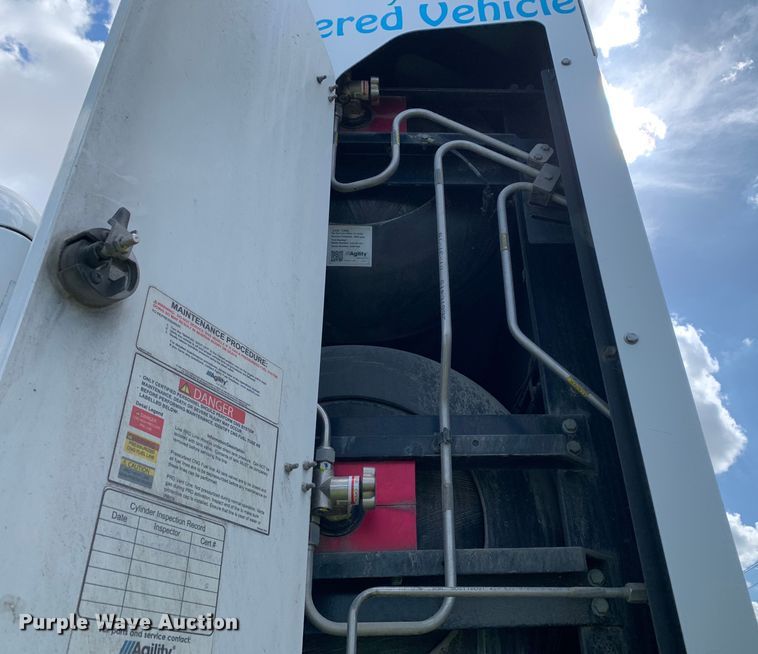 image for item EJ2880 2020 Kenworth  T880 semi truck