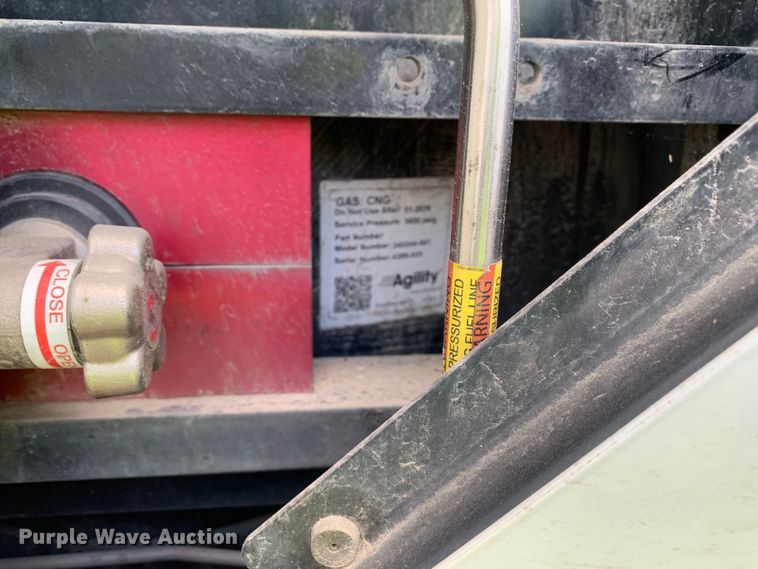 image for item EJ2880 2020 Kenworth  T880 semi truck