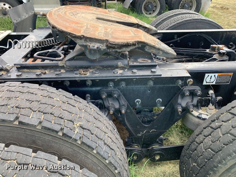 image for item EJ2880 2020 Kenworth  T880 semi truck