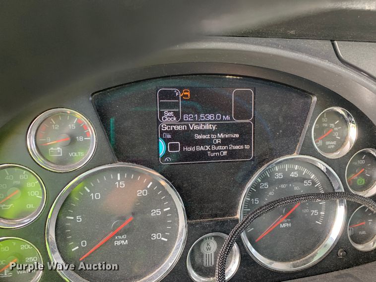 image for item EJ2880 2020 Kenworth  T880 semi truck