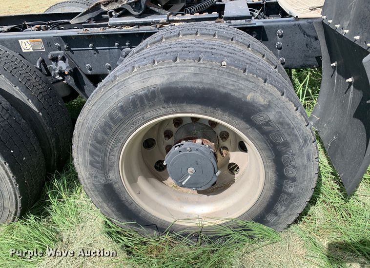 image for item EJ2880 2020 Kenworth  T880 semi truck