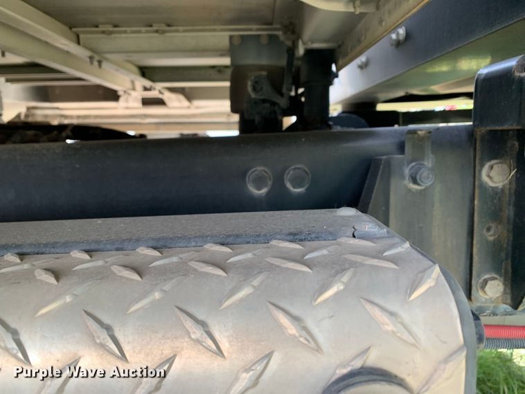 image for item EJ2882 2020 Kenworth  T880 semi truck