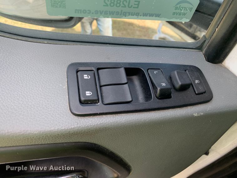 image for item EJ2882 2020 Kenworth  T880 semi truck