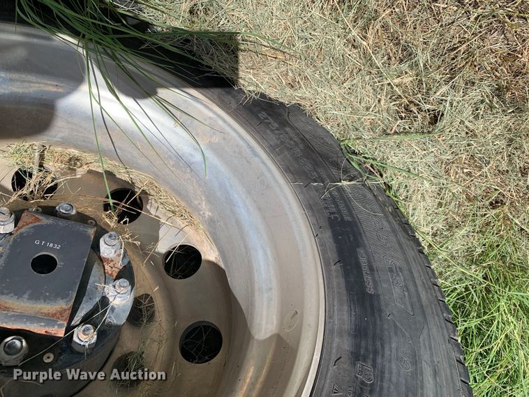 image for item EJ2882 2020 Kenworth  T880 semi truck