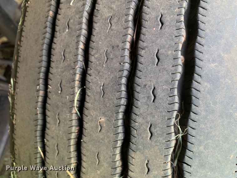 image for item EJ2882 2020 Kenworth  T880 semi truck