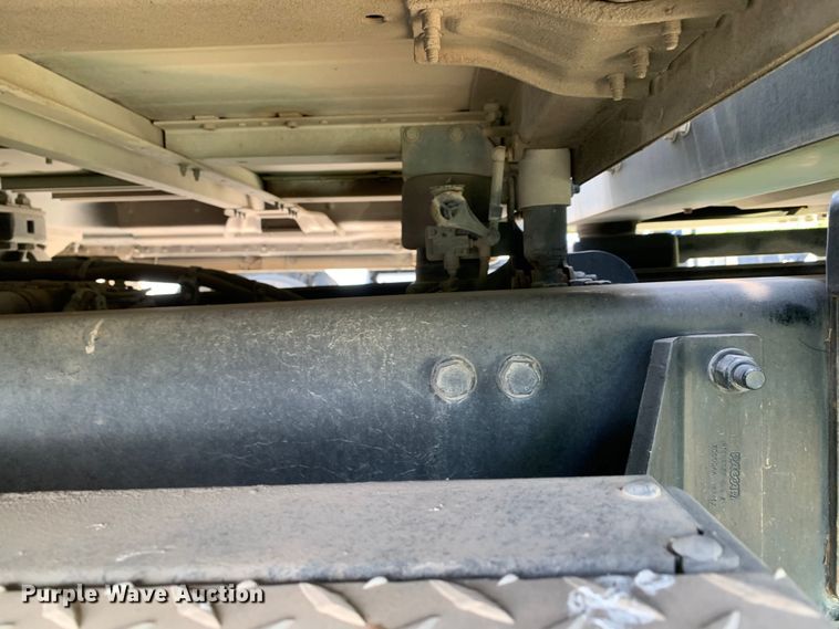 image for item EJ2883 2020 Kenworth  T880 semi truck