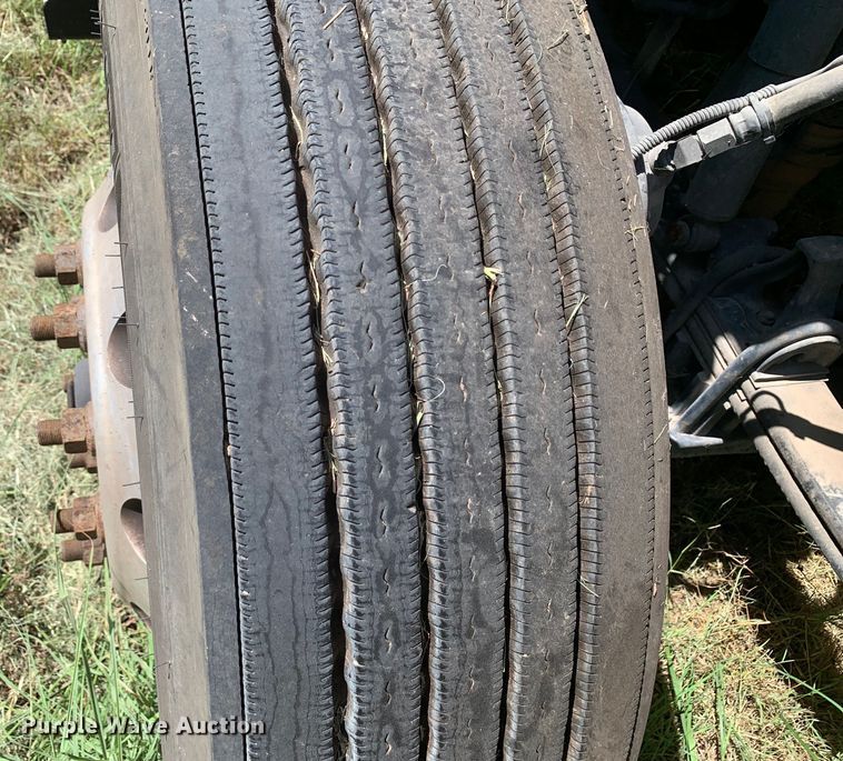 image for item EJ2883 2020 Kenworth  T880 semi truck