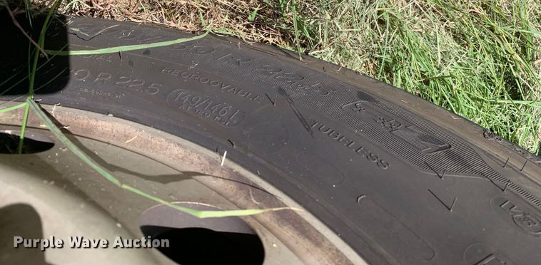 image for item EJ2883 2020 Kenworth  T880 semi truck