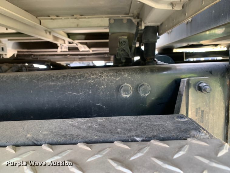 image for item EJ2884 2020 Kenworth  T880 semi truck