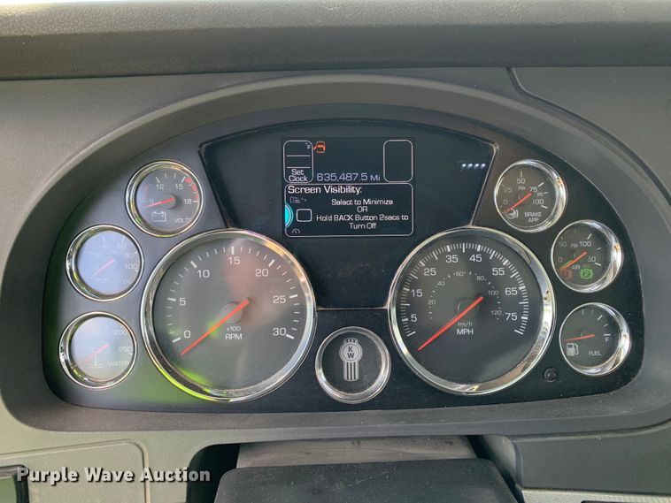 image for item EJ2885 2020 Kenworth  T880 semi truck