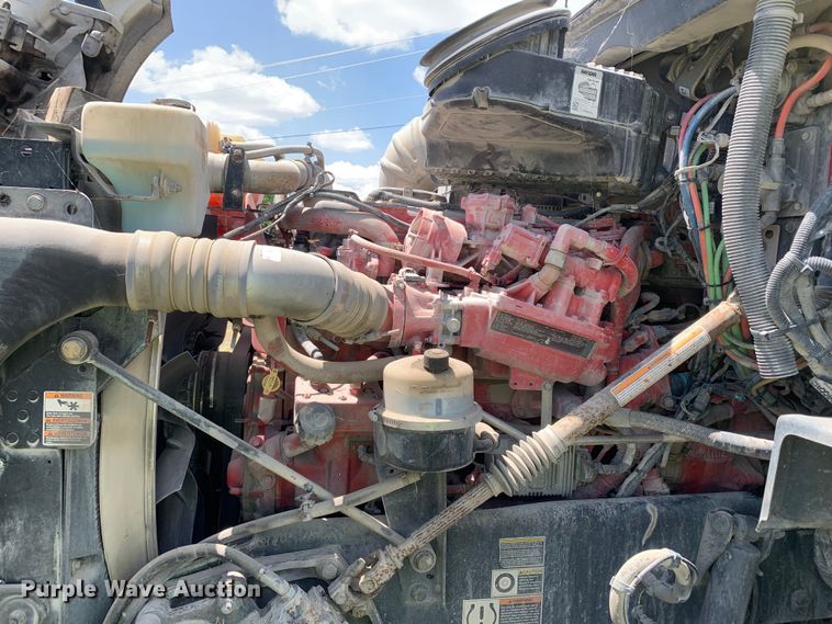 image for item EJ2885 2020 Kenworth  T880 semi truck