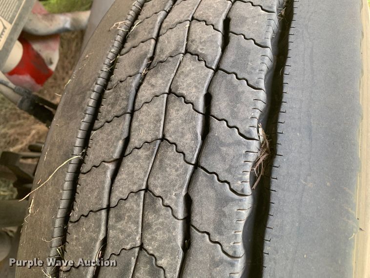 image for item EJ2885 2020 Kenworth  T880 semi truck