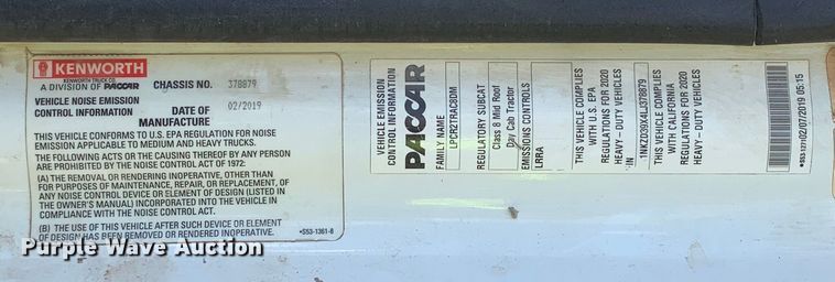 image for item EJ2885 2020 Kenworth  T880 semi truck