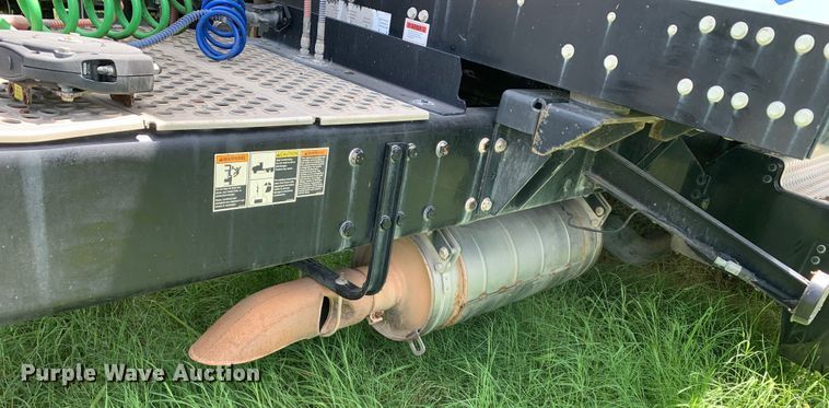 image for item EJ2886 2020 Kenworth  T880 semi truck