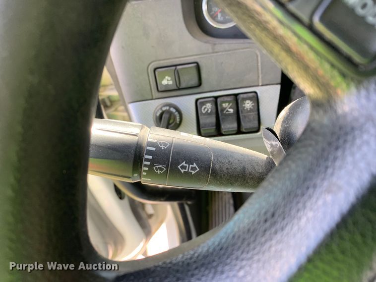 image for item EJ2886 2020 Kenworth  T880 semi truck