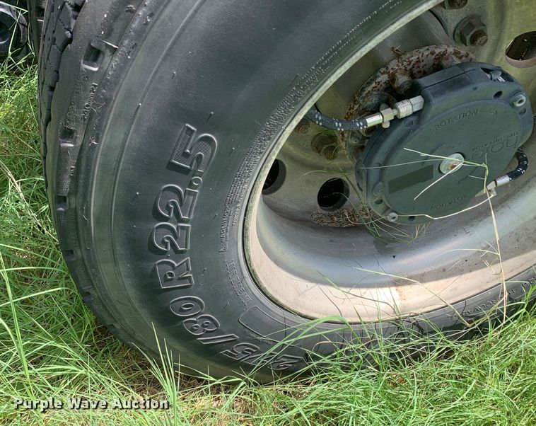 image for item EJ2886 2020 Kenworth  T880 semi truck