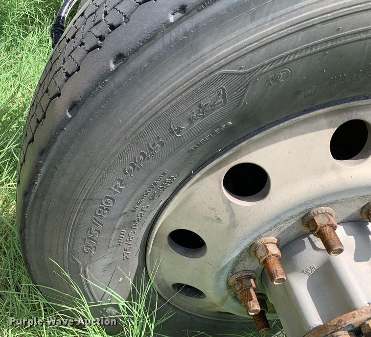 image for item EJ2886 2020 Kenworth  T880 semi truck