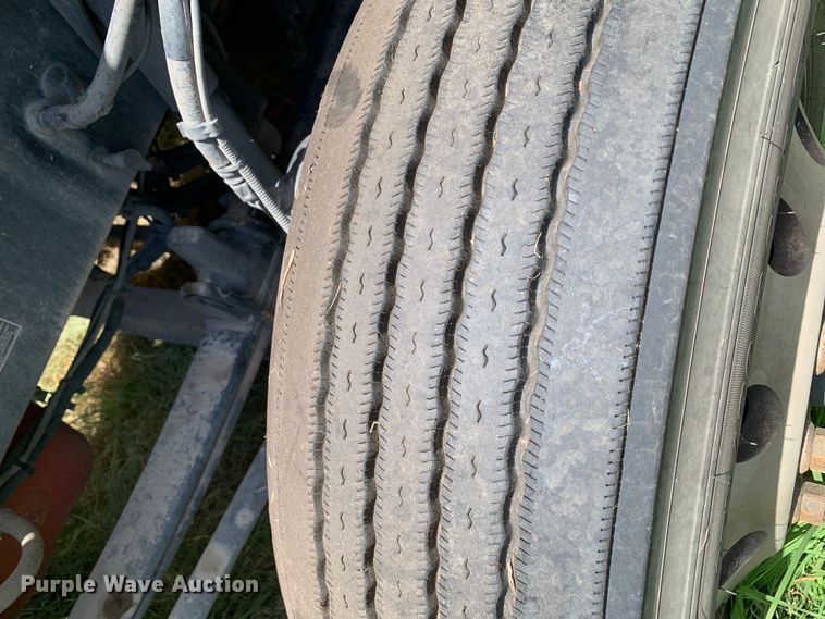 image for item EJ2886 2020 Kenworth  T880 semi truck