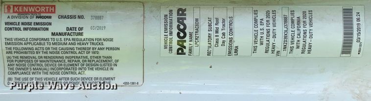 image for item EJ2886 2020 Kenworth  T880 semi truck