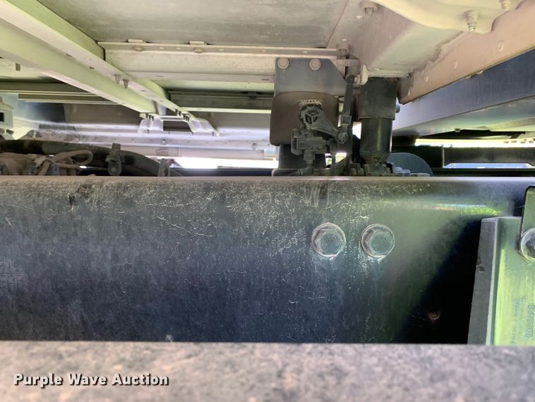 image for item EJ2887 2020 Kenworth  T880 semi truck