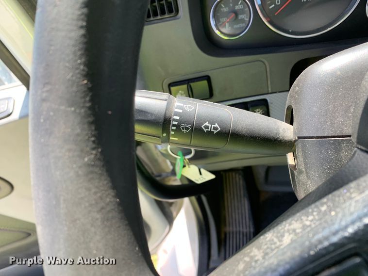 image for item EJ2887 2020 Kenworth  T880 semi truck