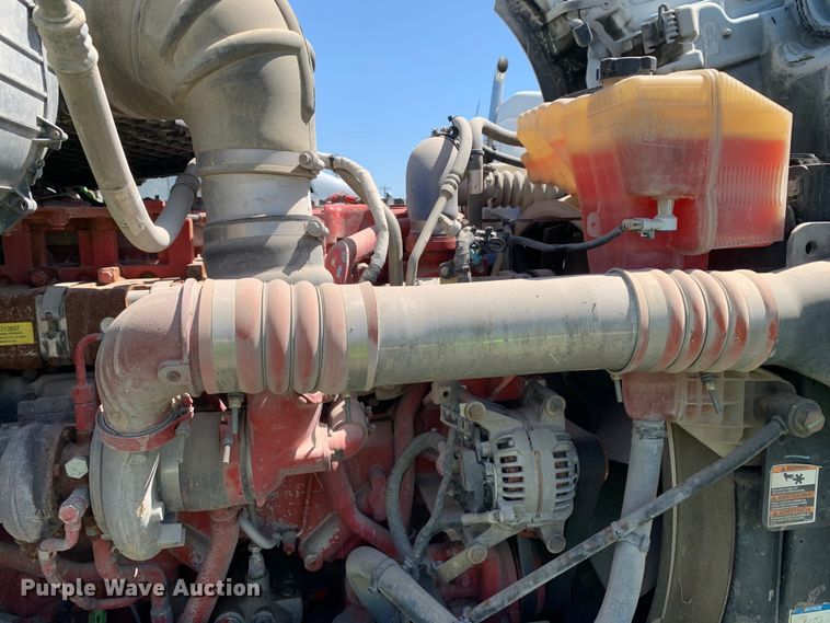 image for item EJ2887 2020 Kenworth  T880 semi truck