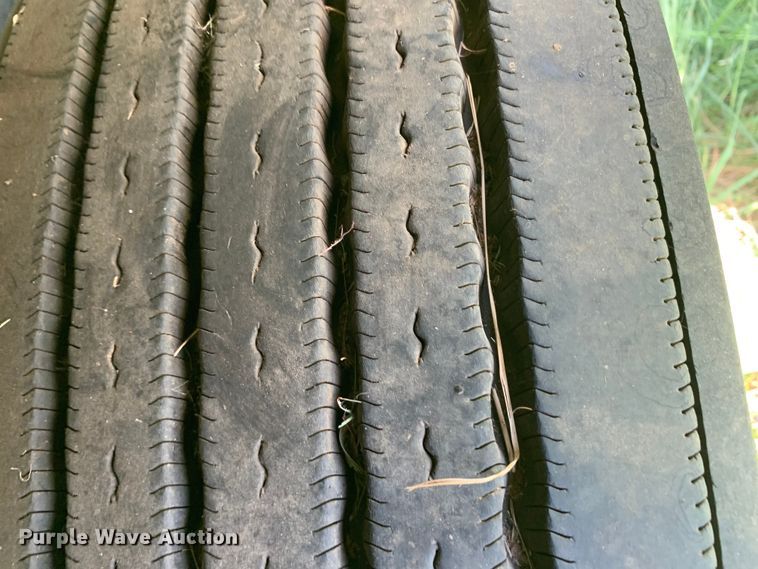 image for item EJ2887 2020 Kenworth  T880 semi truck