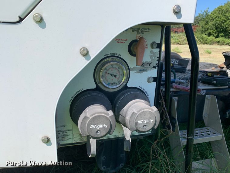 image for item EJ2888 2020 Kenworth  T880 semi truck