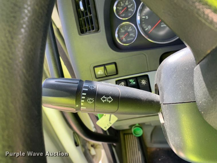 image for item EJ2888 2020 Kenworth  T880 semi truck