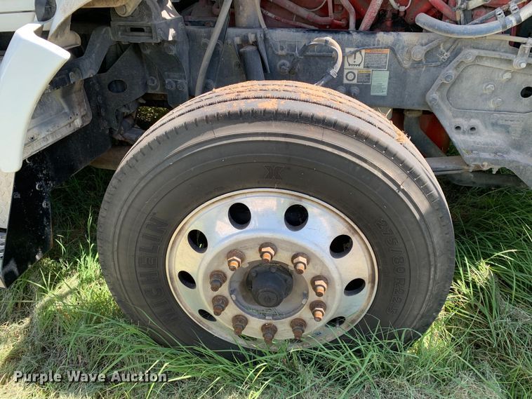 image for item EJ2888 2020 Kenworth  T880 semi truck