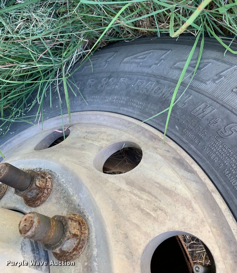 image for item EJ2888 2020 Kenworth  T880 semi truck