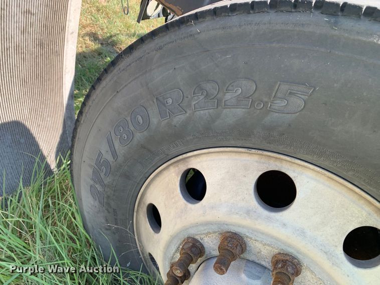 image for item EJ2888 2020 Kenworth  T880 semi truck