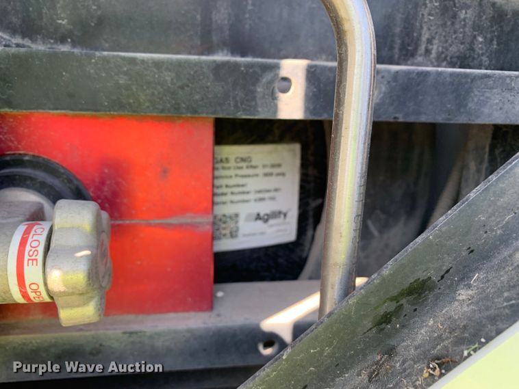 image for item EJ2889 2020 Kenworth  T880 semi truck