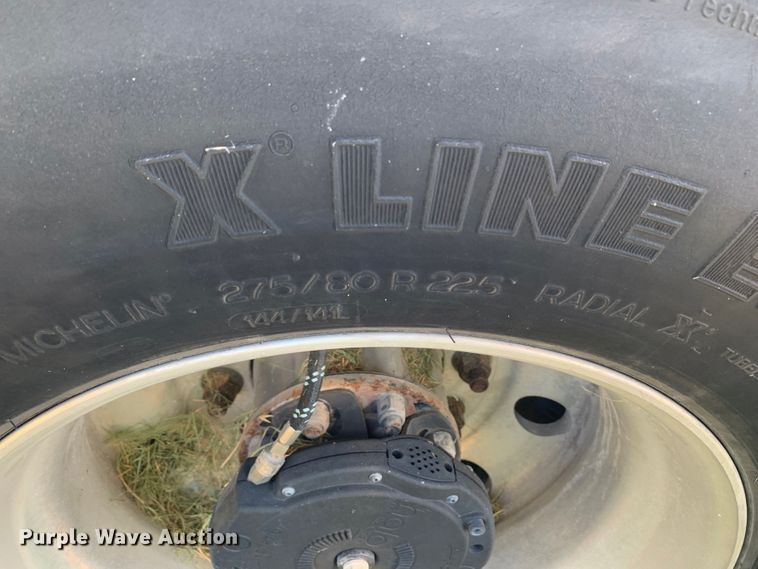 image for item EJ2889 2020 Kenworth  T880 semi truck