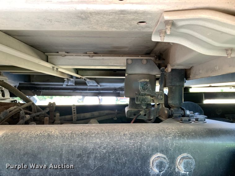 image for item EJ2890 2020 Kenworth  T880 semi truck