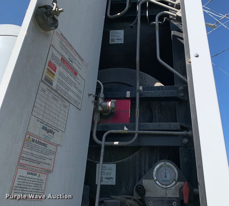 image for item EJ2890 2020 Kenworth  T880 semi truck