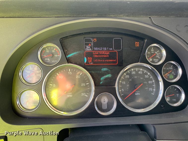 image for item EJ2890 2020 Kenworth  T880 semi truck