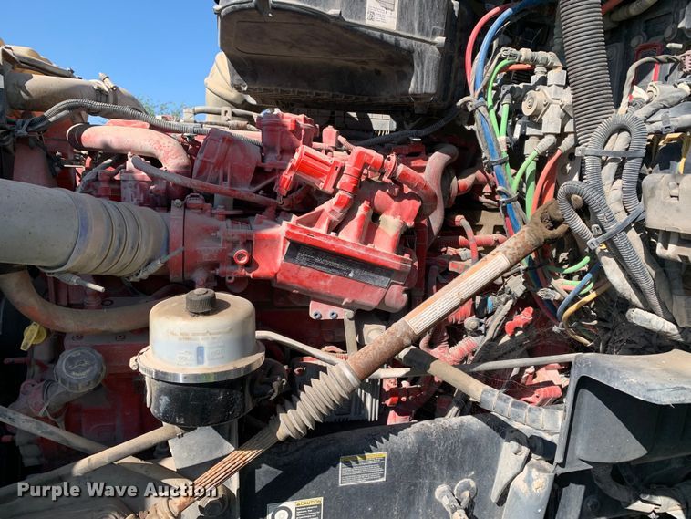 image for item EJ2890 2020 Kenworth  T880 semi truck