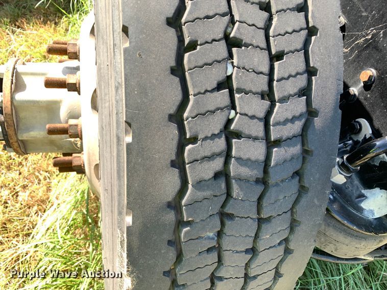 image for item EJ2890 2020 Kenworth  T880 semi truck